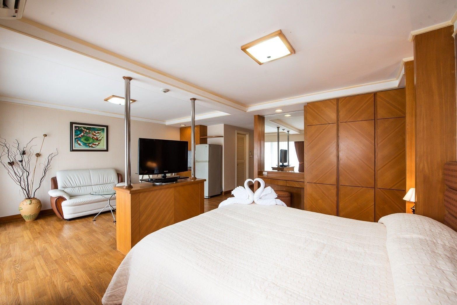 Roseate Ratchada Aparthotel Банкок Екстериор снимка