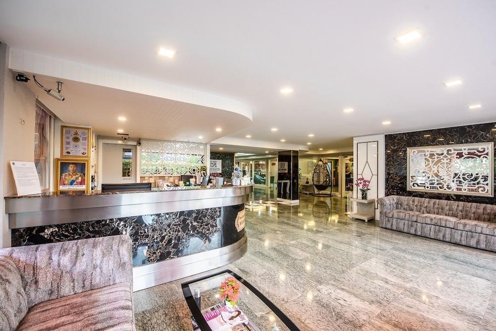 Roseate Ratchada Aparthotel Банкок Екстериор снимка