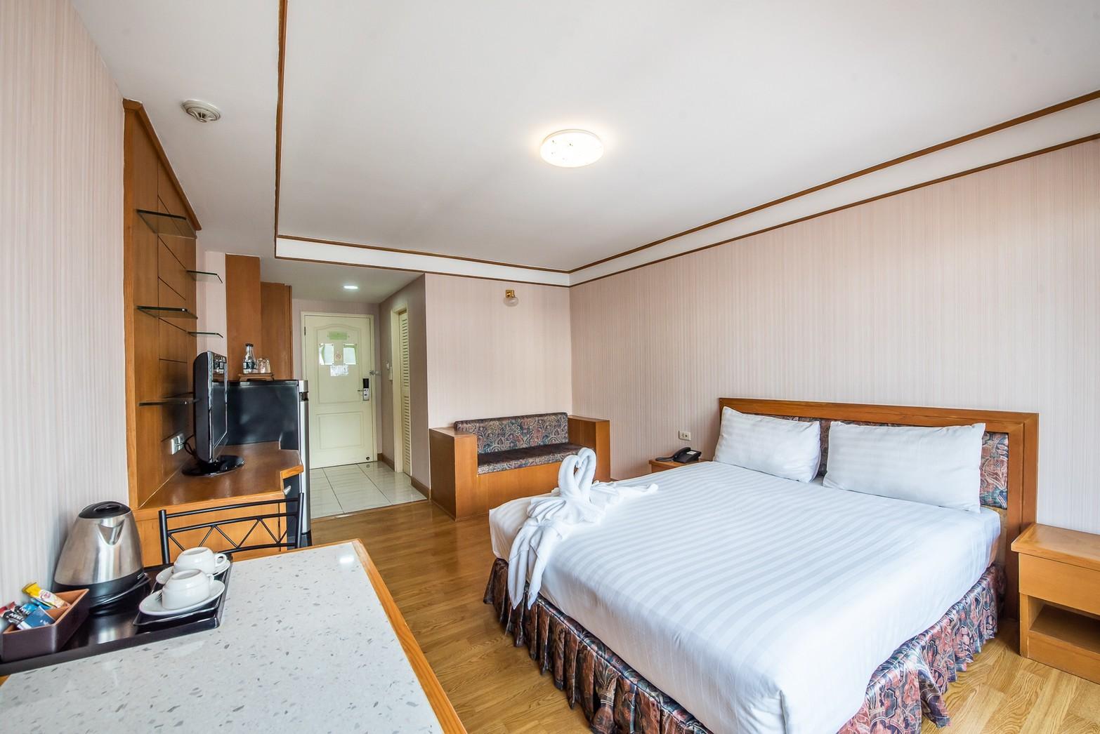 Roseate Ratchada Aparthotel Банкок Екстериор снимка