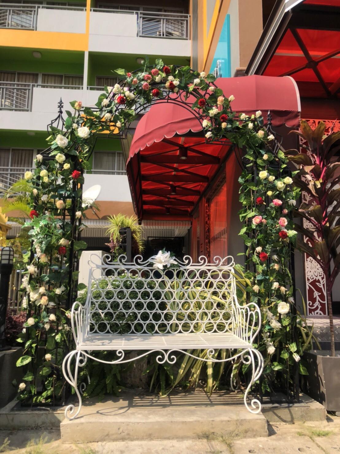 Roseate Ratchada Aparthotel Банкок Екстериор снимка