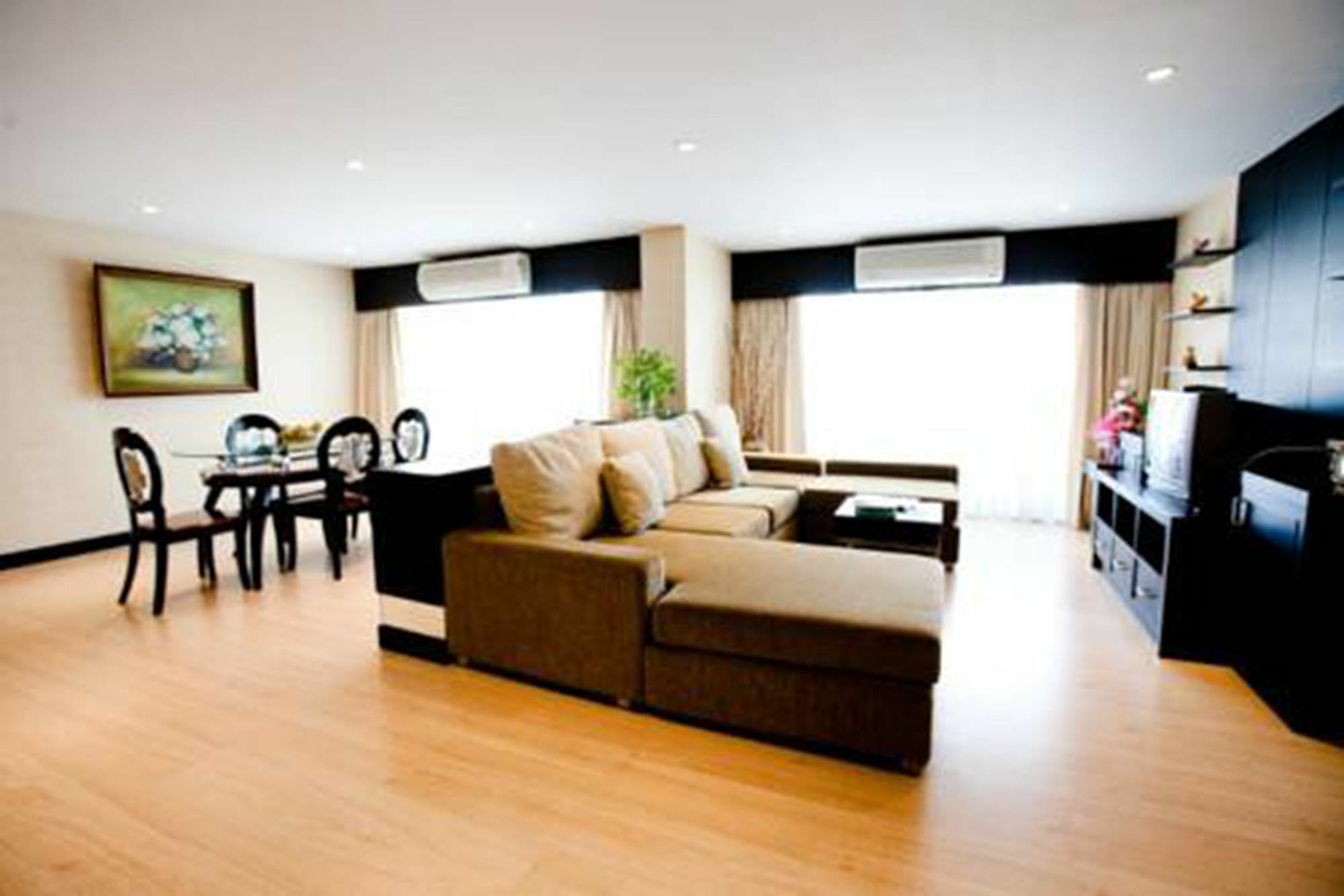 Roseate Ratchada Aparthotel Банкок Екстериор снимка